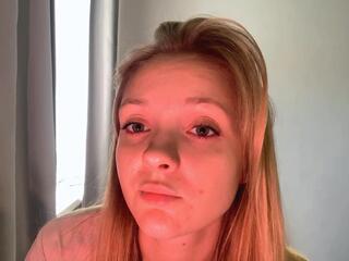 Aleta Fuson webcam model stream image