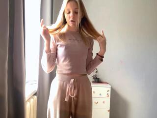 Aleta Fuson webcam model stream image
