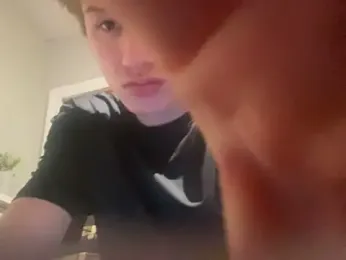 yourwhiteboy1 webcam model stream image