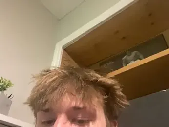 yourwhiteboy1 webcam model stream image