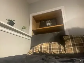 yourwhiteboy1 webcam model stream image