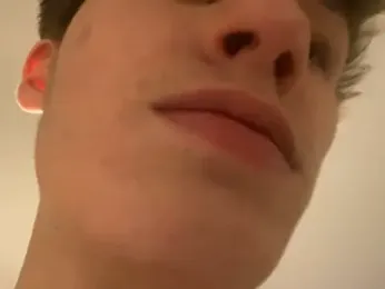 yourwhiteboy1 webcam model stream image