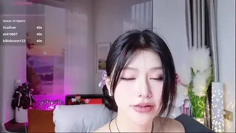 Kiki--2025 webcam model stream image