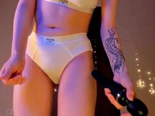 ninamini webcam camsoda model stream image