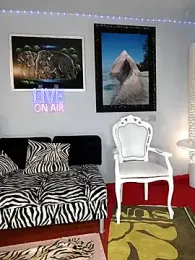 Weloveblue webcam model stream image