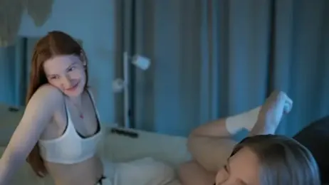 MiaKeler webcam model stream image