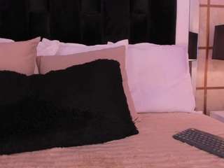 gretavelvet webcam camsoda model stream image