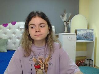 Tina Ryder webcam model stream image
