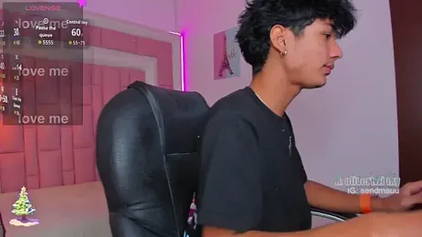 OliverTwinky webcam model stream image