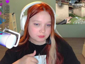 AlinaAdams webcam model stream image