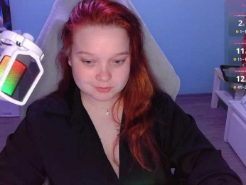 AlinaAdams webcam model stream image