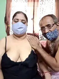 HoneyHush webcam stripchat model stream image