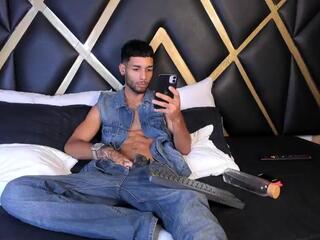 Thiago Ferreti webcam model stream image