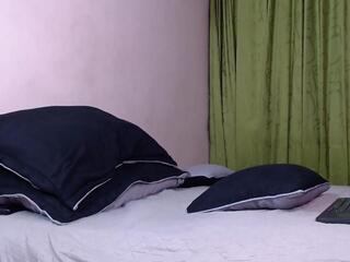Chris Evanss webcam model stream image