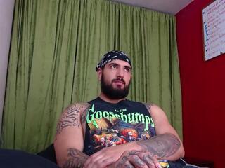Chris Evanss webcam model stream image