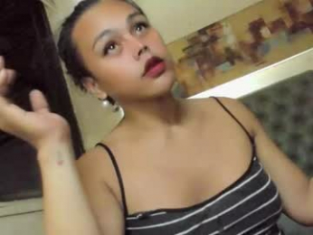 girl_in_ur_dreams webcam model stream image
