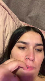 Sdenisse21 webcam model stream image
