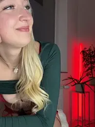 emilypeperoni webcam model stream image