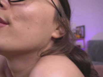 MonaLisss webcam model stream image