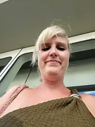 Sexybiene969 webcam model stream image