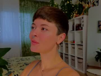 lana_sky webcam model stream image