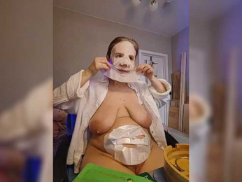 OnlyFox webcam model stream image