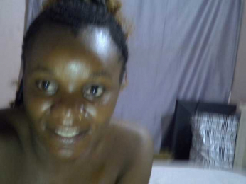 Melyne webcam bongacams model stream image