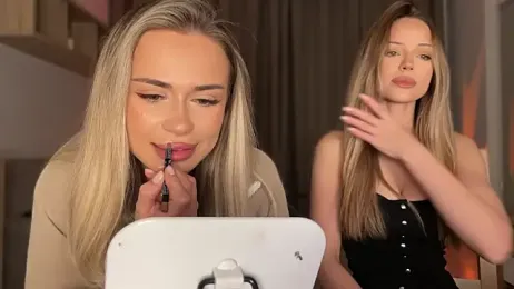 Julia_RL webcam stripchat model stream image