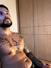 TommyCruz webcam model stream image