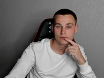 robert10211 webcam model stream image