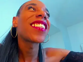 CristallQeen_33 webcam model stream image