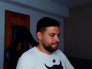 Jerome V webcam model stream image