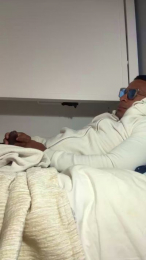 Caleixx webcam model stream image