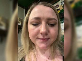 KiraMalina webcam model stream image