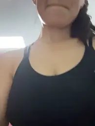 Ninazhang webcam model stream image