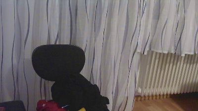 XweezleXx webcam model stream image
