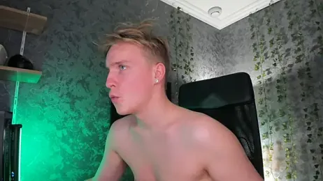 AlexxSweet webcam model stream image