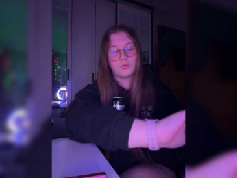 LancyOfficiial webcam bongacams model stream image