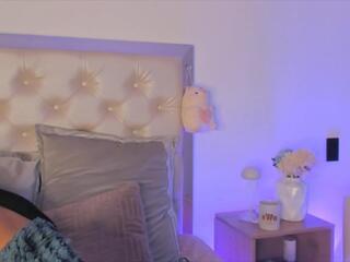 Helen Smith webcam model stream image