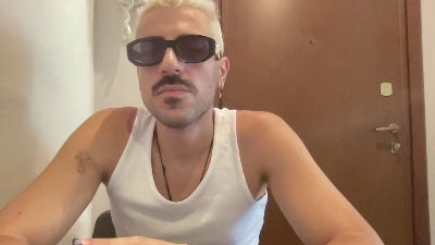 Giovannuzz webcam model stream image