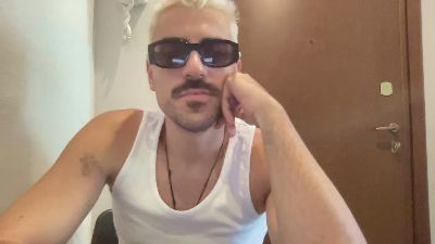 Giovannuzz webcam model stream image