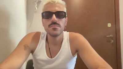 Giovannuzz webcam model stream image