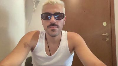 Giovannuzz webcam model stream image