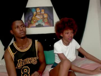 kiarasimons_ webcam model stream image