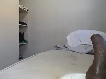 KinkyJXxX webcam model stream image