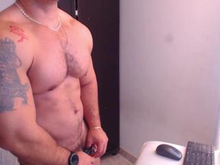 Derek Fit webcam model stream image