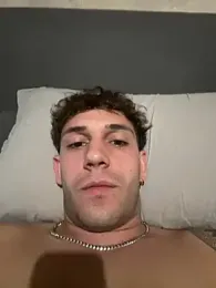 emanuel00220 webcam stripchat model stream image