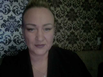 Pavuhi webcam model stream image