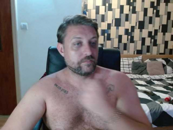SwitchDomCouple webcam model stream image