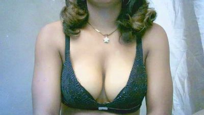 Bellibellah webcam model stream image